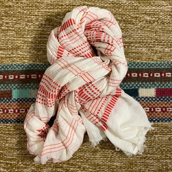 Gap Textured Scarf with Dots and Stripes - Picture 5 of 7